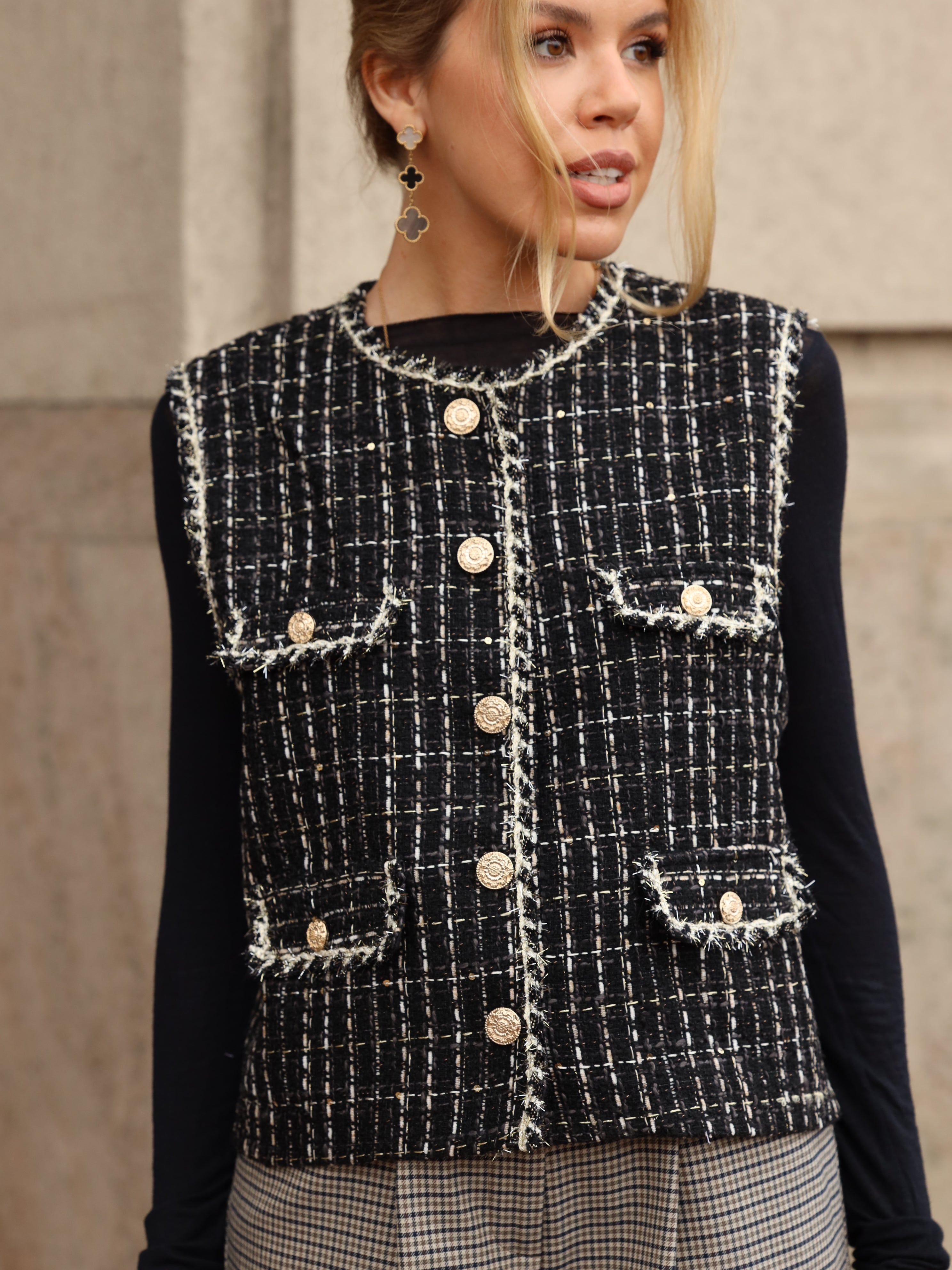Black and White Tweed Vest – micromini