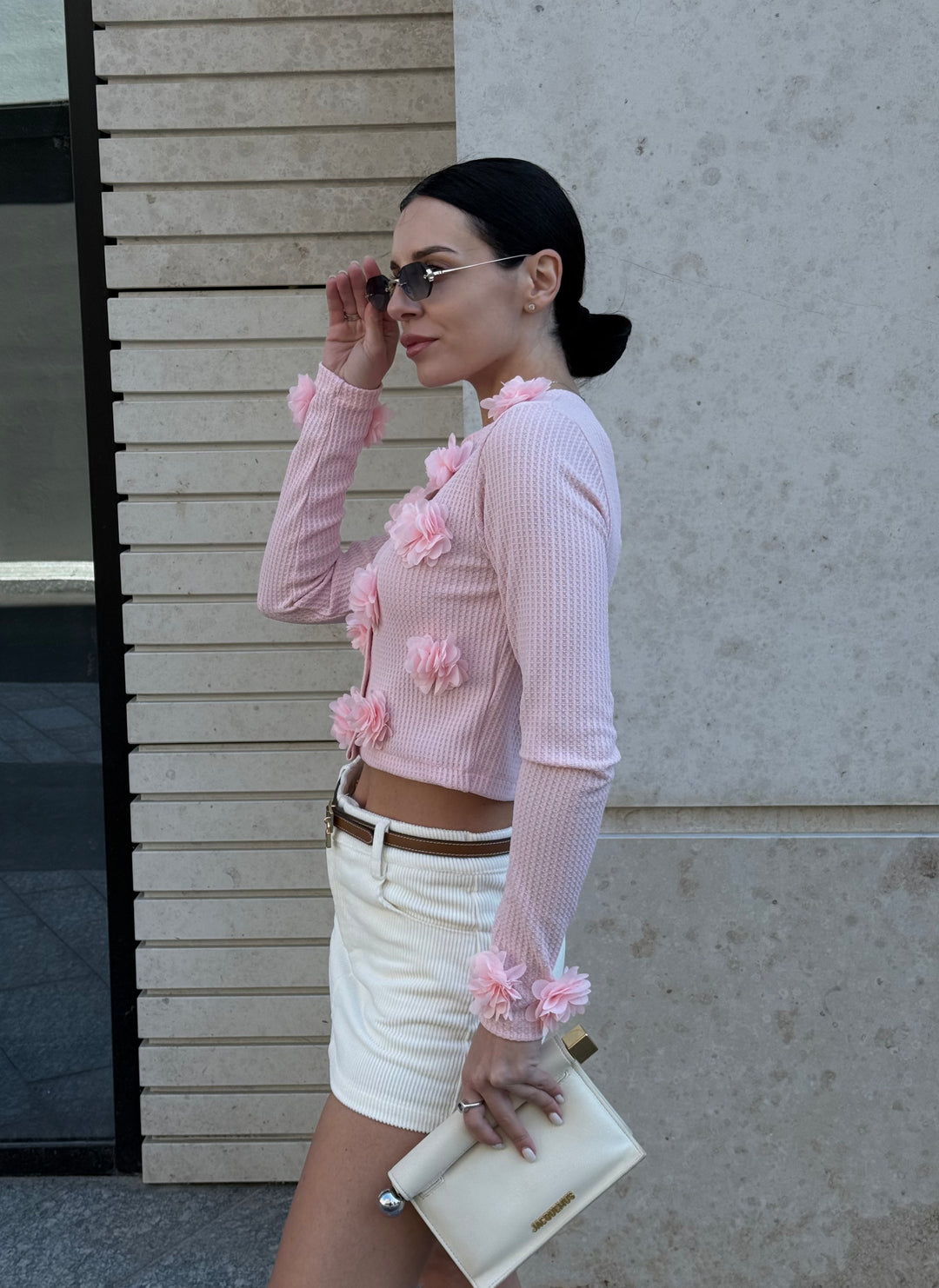 Cropped cardigan with flowers
