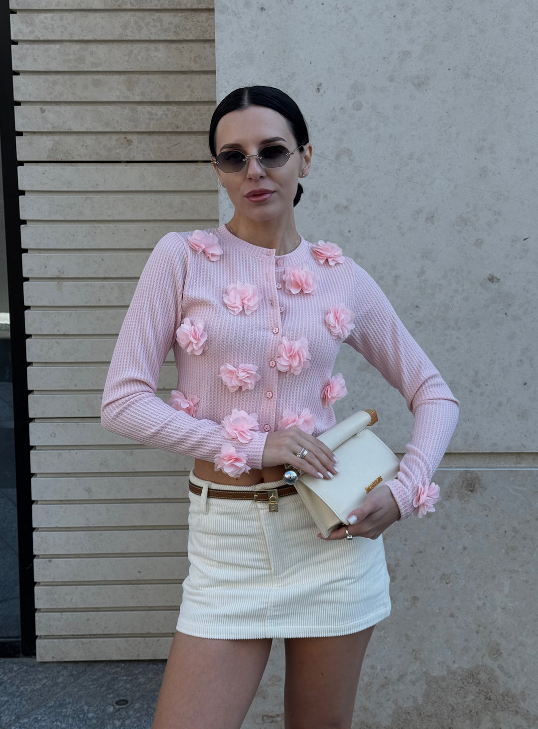 Cropped cardigan with flowers